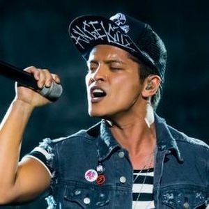 Meet your Posher, Sharie